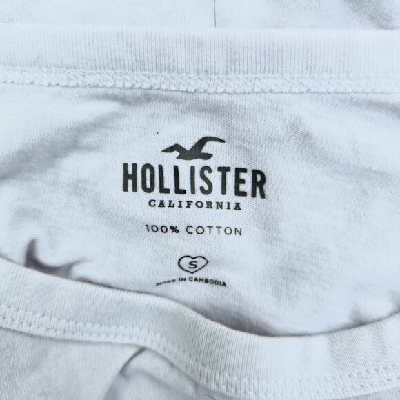 Hollister Graphic Tee – “Leave the Road, Take the Trails” - Picture 3 of 3